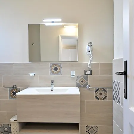 Mimose Village Hotell 4*