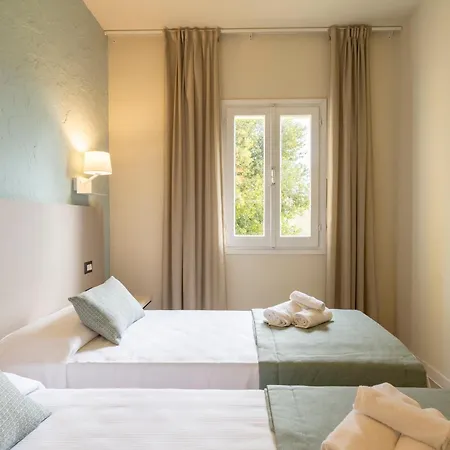 Hotell Mimose Village 4*