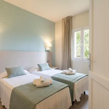 호텔 Mimose Village 4*