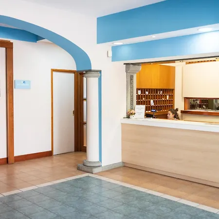 Mimose Village Otel 4*