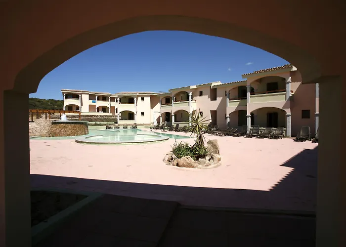 Mimose Village Otel Badesi